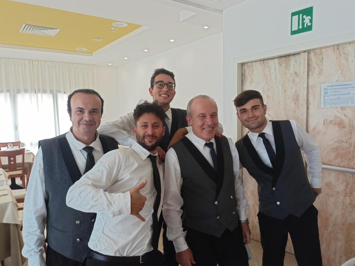 Hotel Ascot Riccione Exterior foto
