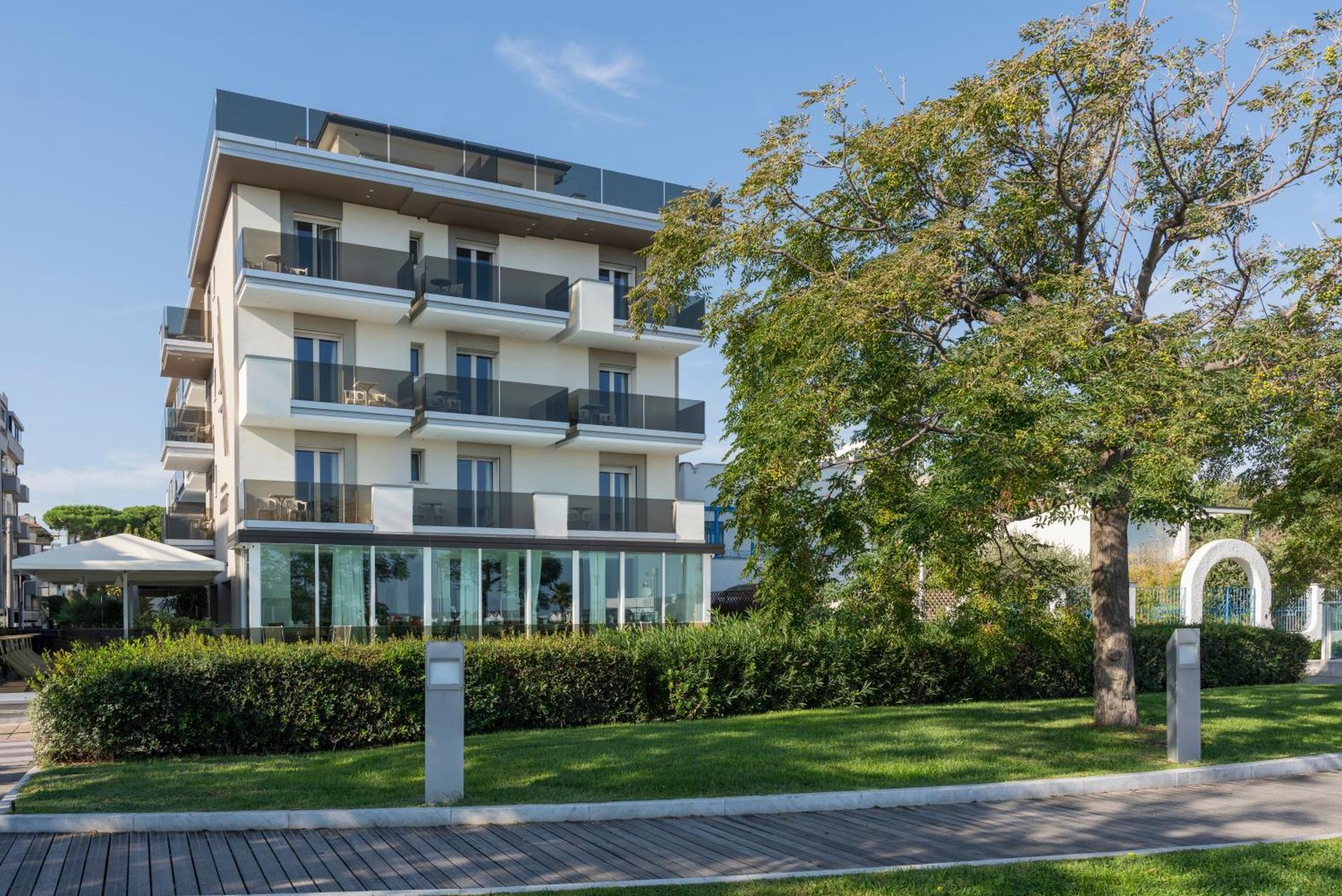 Hotel Ascot Riccione Exterior foto