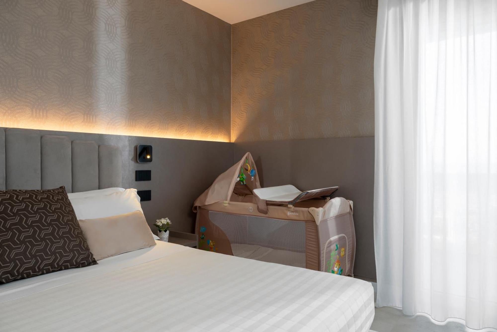 Hotel Ascot Riccione Exterior foto